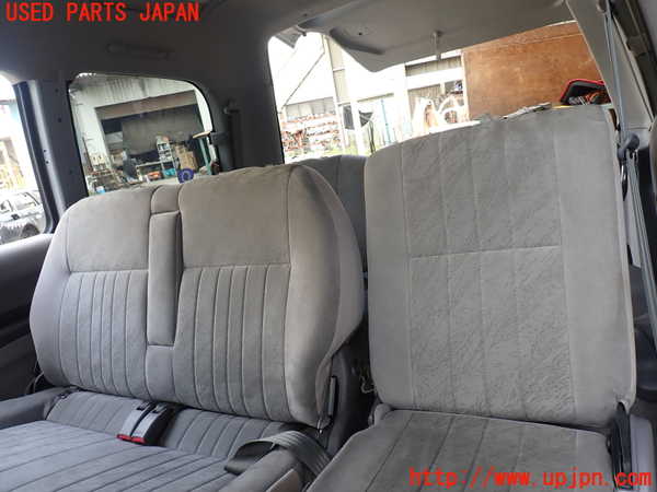 1UPJ-30017125]デリカ スペースギア(PD6W)2列目シート 中古_m0002.jpg