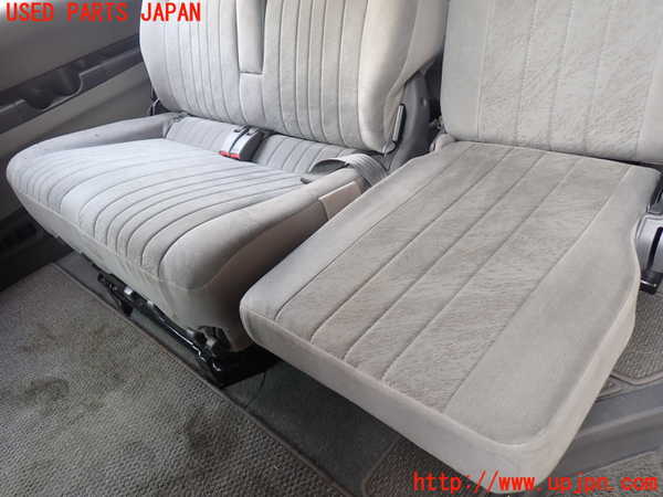 1UPJ-30017125]デリカ スペースギア(PD6W)2列目シート 中古_m0003.jpg