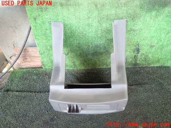 1UPJ-30017549]デリカ スペースギア(PD6W)コンソール 中古_m0001.jpg