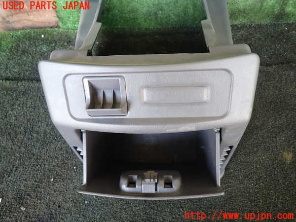 1UPJ-30017549]デリカ スペースギア(PD6W)コンソール 中古_m0002.jpg