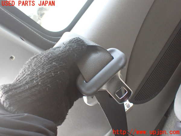 1UPJ-30017155]デリカ スペースギア(PD6W)右2列目シートベルト 中古_m0001.jpg