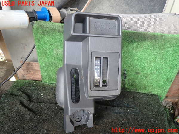 1UPJ-30027549]ジープ・ラングラー(TJ40S)コンソール 中古_m0001.jpg