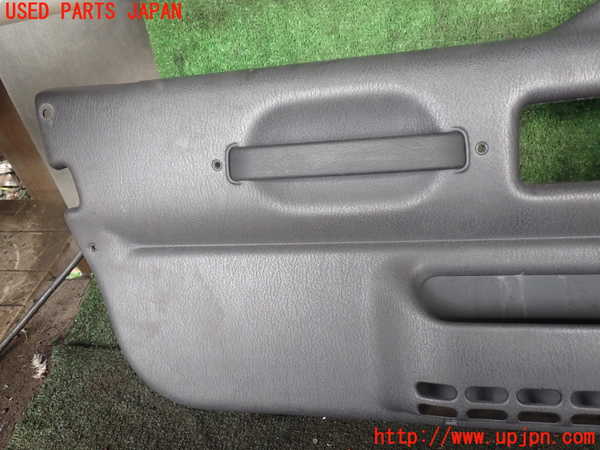 5UPJ-30021264]ジープ・ラングラー(TJ40S)左ドア内張り 中古_m0003.jpg