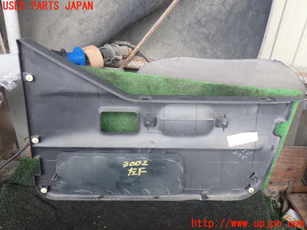 5UPJ-30021264]ジープ・ラングラー(TJ40S)左ドア内張り 中古_m0004.jpg