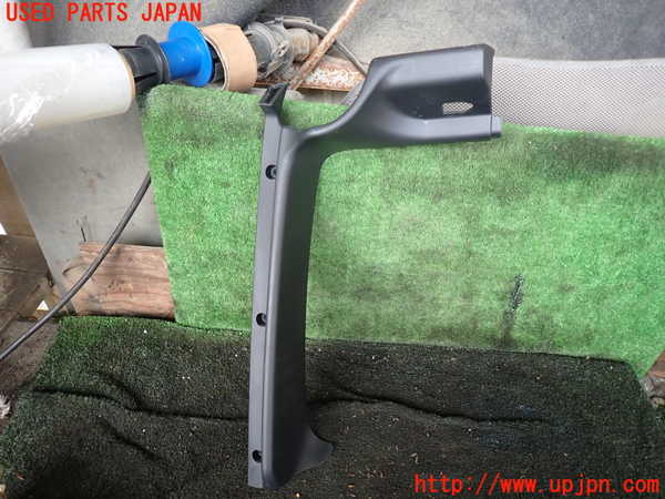 1UPJ-30027660]ジープ・ラングラー(TJ40S)左フロントピラートリム 中古_m0001.jpg