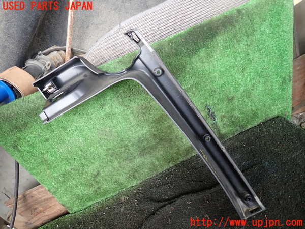 1UPJ-30027660]ジープ・ラングラー(TJ40S)左フロントピラートリム 中古_m0002.jpg