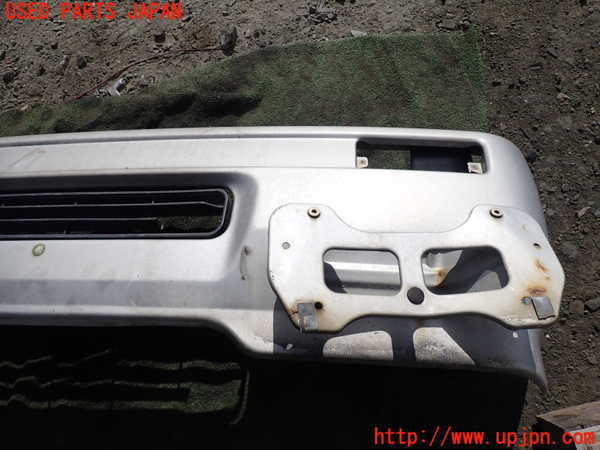 5UPJ-30031010]デリカ スターワゴン(P25W)フロントバンパー 中古_m0002.jpg