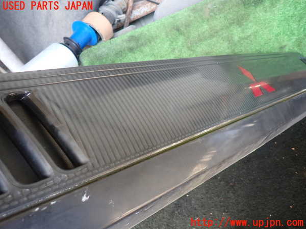 1UPJ-30031050]デリカ スターワゴン(P25W)ラジエターグリル 中古_m0002.jpg