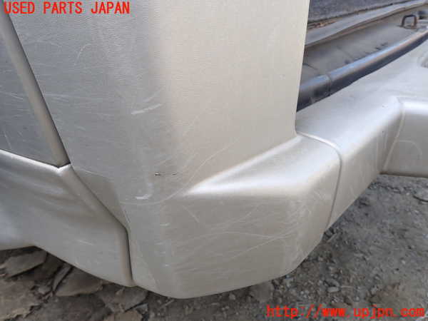 5UPJ-30031610]デリカ スターワゴン(P25W)リアバンパー 中古_m0005.jpg