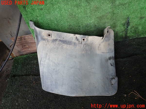 1UPJ-30031450]デリカ スターワゴン(P25W)右フロントマッドガード(泥除け) 中古_m0004.jpg