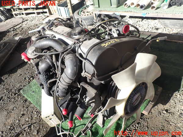 1UPJ-30032010]デリカ スターワゴン(P25W)エンジン 4D56 4WD 中古_m0001.jpg
