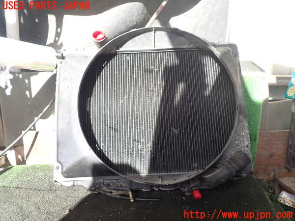 1UPJ-30032321]デリカ スターワゴン(P25W)ラジエーター1 中古_m0003.jpg