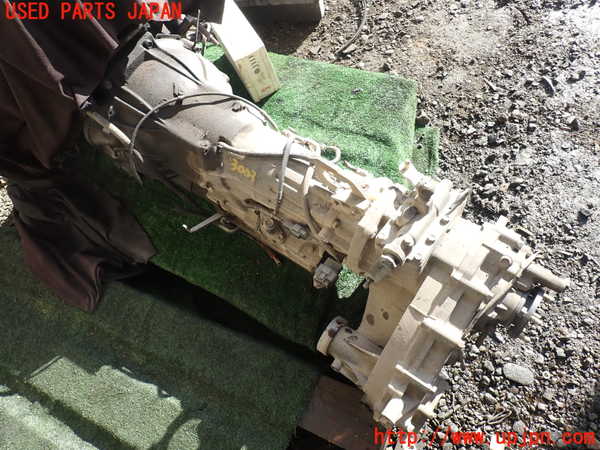 1UPJ-30033010]デリカ スターワゴン(P25W)ミッション AT 4D56 4WD 中古_m0003.jpg