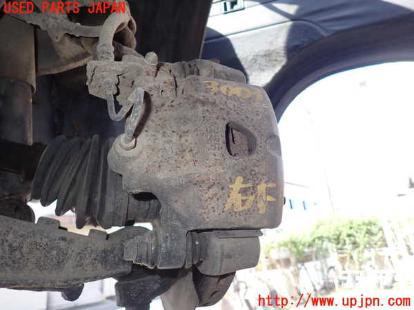 5UPJ-30034080]デリカ スターワゴン(P25W)右フロントキャリパー 中古_m0001.jpg