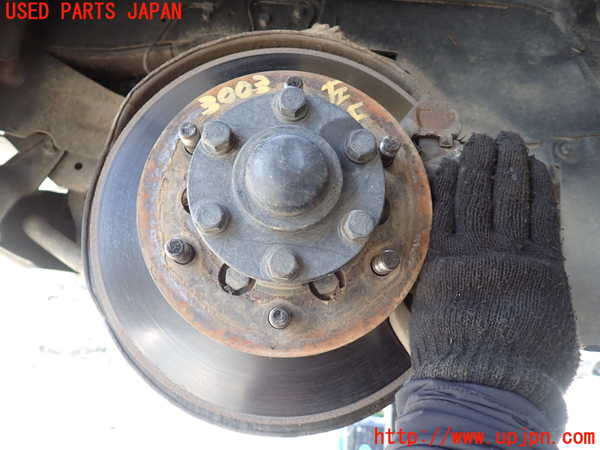 1UPJ-30034295]デリカ スターワゴン(P25W)左フロントナックルハブ 中古_m0001.jpg