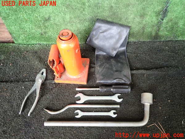 1UPJ-30037805]デリカ スターワゴン(P25W)車載工具 中古_m0001.jpg
