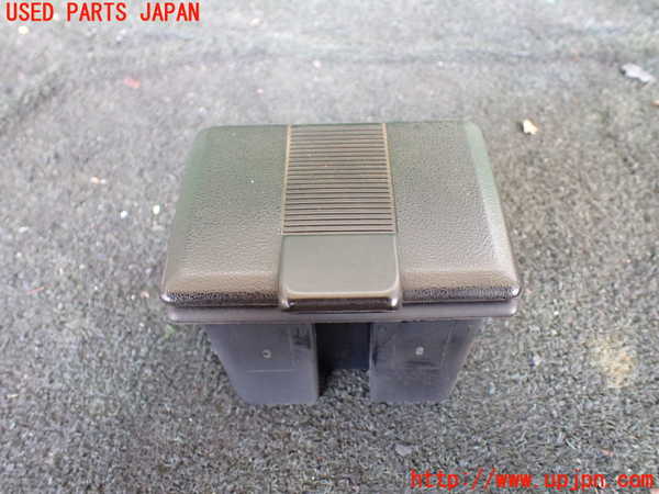 1UPJ-30037822]デリカ スターワゴン(P25W)灰皿2 中古_m0001.jpg