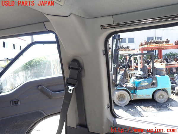1UPJ-30037665]デリカ スターワゴン(P25W)右センターピラートリム 中古_m0001.jpg
