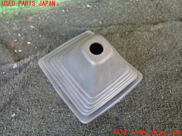 1UPJ-30037575]デリカ スターワゴン(P25W)シフトブーツ 中古_m0002.jpg