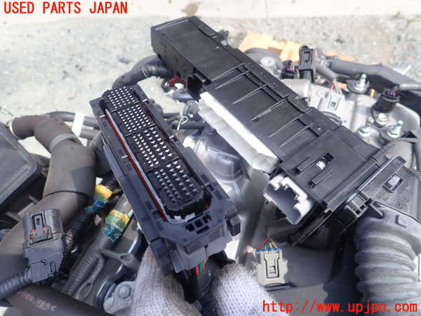 1UPJ-30042010]クラウン アスリート ハイブリッド(AWS210)エンジン 2AR-FSE 中古_m0003.jpg