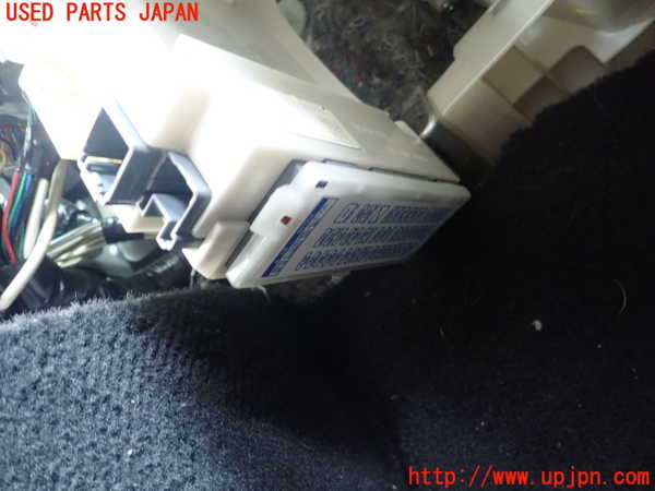 1UPJ-30046742]クラウン アスリート ハイブリッド(AWS210)ヒューズボックス2 中古_m0002.jpg