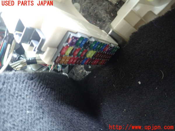 1UPJ-30046742]クラウン アスリート ハイブリッド(AWS210)ヒューズボックス2 中古_m0003.jpg