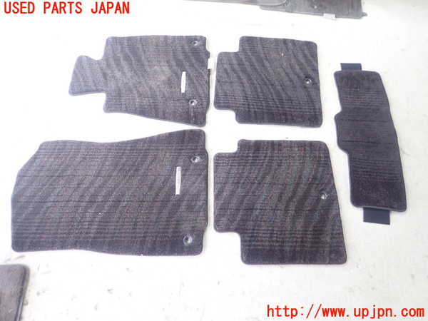 1UPJ-30047800]クラウン アスリート ハイブリッド(AWS210)フロアマット 中古_m0002.jpg