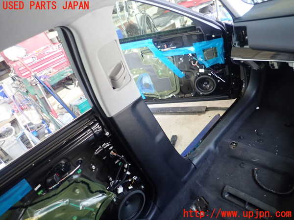 1UPJ-30047670]クラウン アスリート ハイブリッド(AWS210)左センターピラートリム 中古_m0001.jpg