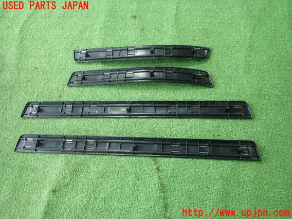 1UPJ-30047740]クラウン アスリート ハイブリッド(AWS210)スカッフプレート 中古_m0002.jpg