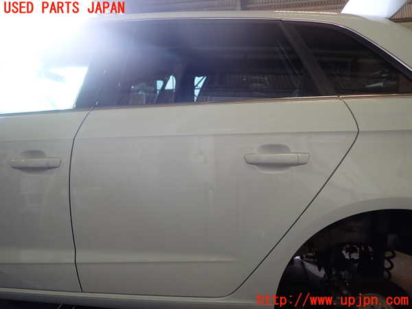 1UPJ-30051320]アウディ・A3 スポーツバック(8VCXS)左後ドア SEKURIT M23100 中古_m0001.jpg
