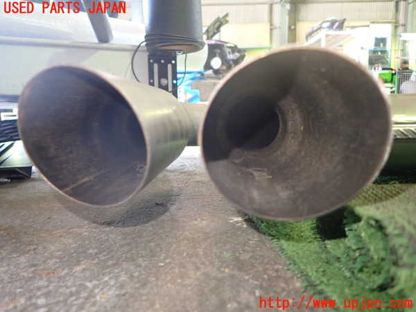 1UPJ-30052671]アウディ・A3 スポーツバック(8VCXS)リアマフラー1 中古_m0003.jpg