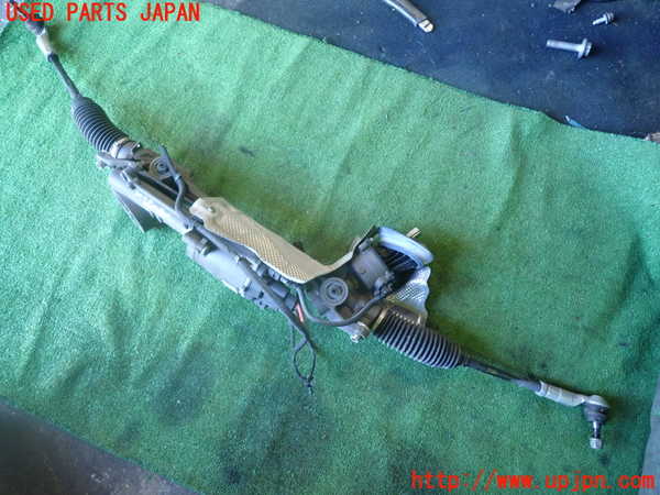 1UPJ-30054235]アウディ・A3 スポーツバック(8VCXS)パワステギアボックス 中古_m0001.jpg