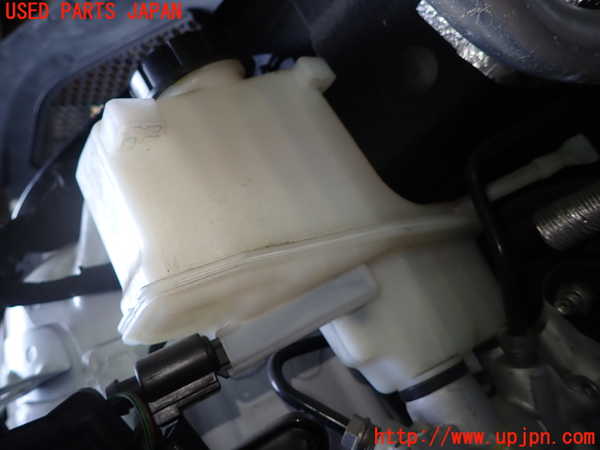 1UPJ-30054050]アウディ・A3 スポーツバック(8VCXS)ブレーキマスターシリンダー 中古_m0003.jpg