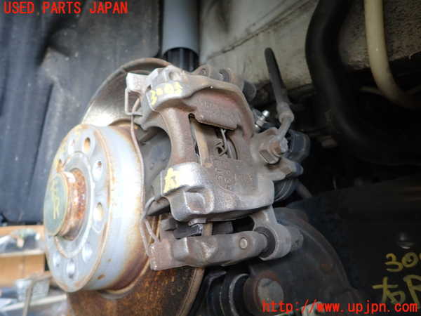 1UPJ-30054090]アウディ・A3 スポーツバック(8VCXS)右リアキャリパー 中古_m0001.jpg