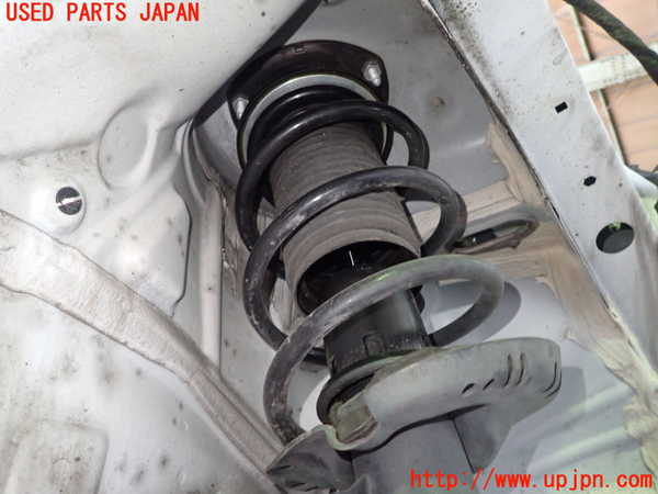 1UPJ-30055025]アウディ・A3 スポーツバック(8VCXS)左フロントストラット 中古_m0002.jpg