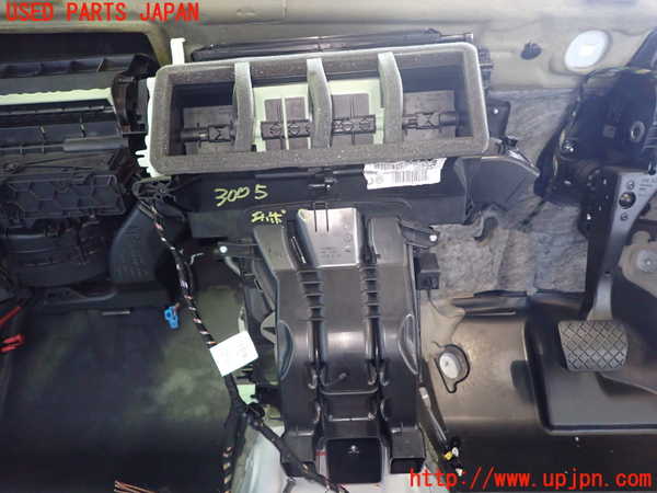 1UPJ-30056081]アウディ・A3 スポーツバック(8VCXS)エバポレーター1 中古_m0002.jpg