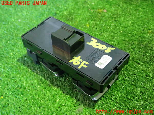 1UPJ-30056240]アウディ・A3 スポーツバック(8VCXS)右前パワーウィンドウスイッチ 中古_m0002.jpg