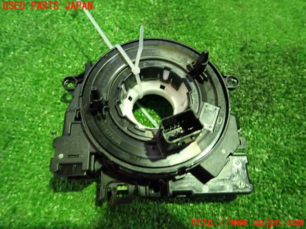 1UPJ-30056800]アウディ・A3 スポーツバック(8VCXS)スパイラルケーブル(リール) 中古_m0001.jpg