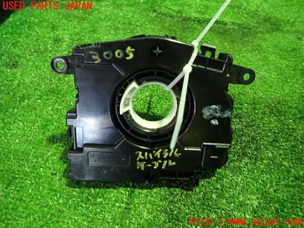 1UPJ-30056800]アウディ・A3 スポーツバック(8VCXS)スパイラルケーブル(リール) 中古_m0002.jpg