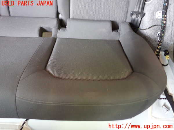 1UPJ-30057385]アウディ・A3 スポーツバック(8VCXS)リアシート 中古_m0004.jpg