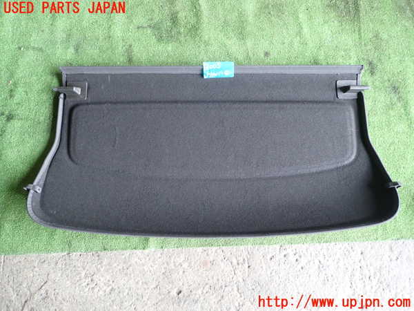 1UPJ-30057761]アウディ・A3 スポーツバック(8VCXS)トノカバー1 中古_m0002.jpg