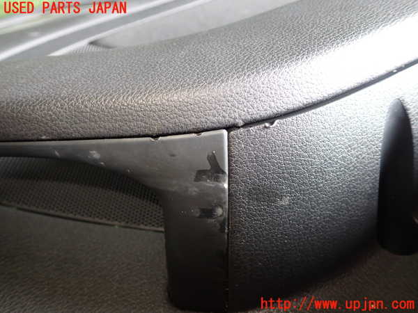1UPJ-30051234]アウディ・A3 スポーツバック(8VCXS)右前ドア内張り 中古_m0003.jpg