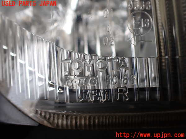 1UPJ-30061150]ランクルプラド(KDJ95W)右コーナーランプ 中古_m0004.jpg