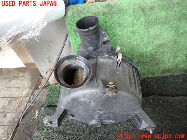 1UPJ-30062560]ランクルプラド(KDJ95W)エアクリーナーボックス 中古_m0002.jpg