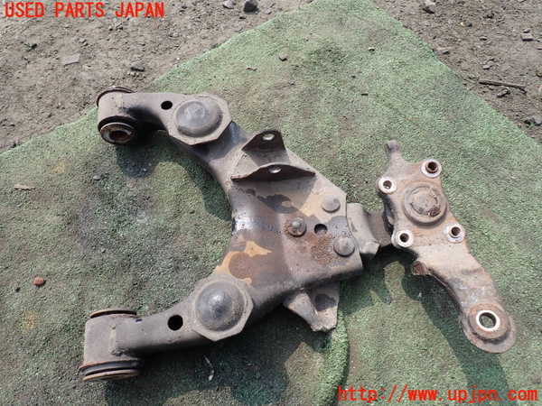 1UPJ-30065176]ランクルプラド(KDJ95W)右フロントロアアーム1 中古_m0002.jpg