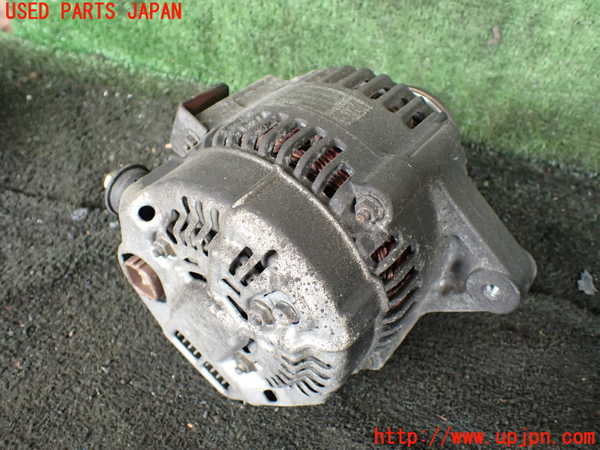 1UPJ-30066015]ランクルプラド(KDJ95W)オルタネーター(ダイナモ) 中古_m0002.jpg