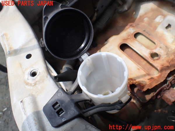 1UPJ-30066791]ランクルプラド(KDJ95W)ウォッシャータンク1 中古_m0002.jpg