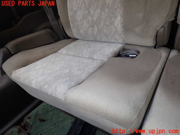 5UPJ-30067235]ランクルプラド(KDJ95W)右3列目シート 中古_m0003.jpg