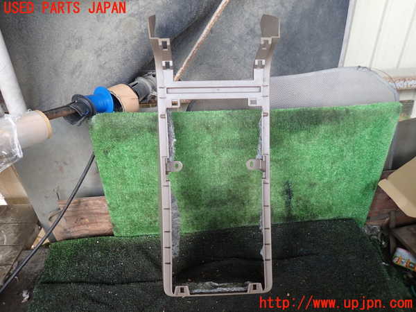 1UPJ-30067549]ランクルプラド(KDJ95W)コンソール 中古_m0001.jpg