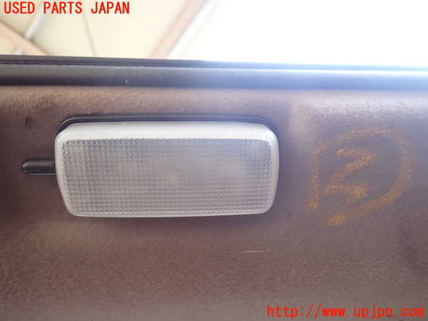 5UPJ-30066413]ランクルプラド(KDJ95W)ルームランプ3 (ラゲッジ) 中古_m0001.jpg